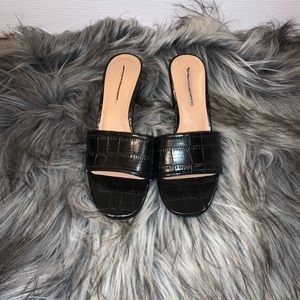 kalyn croc heeled mules